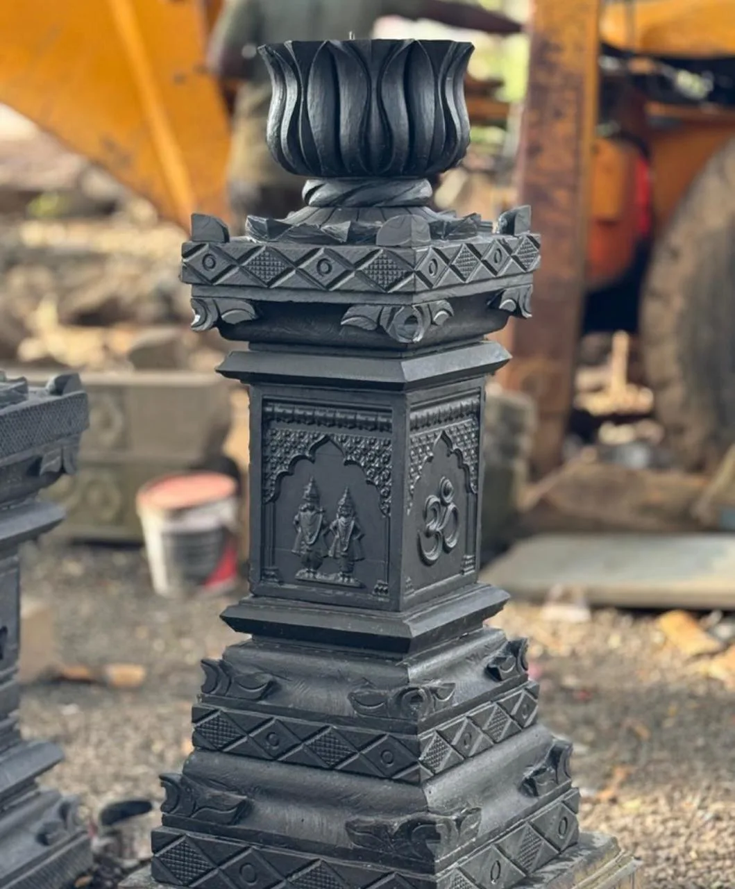 black stone Tulsi pot design